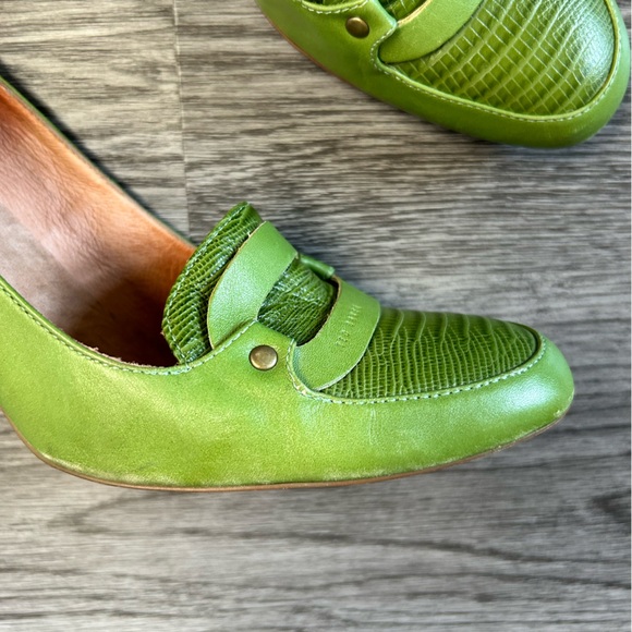 Ted Baker Green Leather Pumps | 7 - Picture 4 of 9